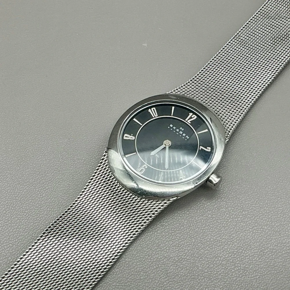 Skagen Watch Women's 0564XSSB Silver Mesh Black Dial 34mm Quartz NEW BATTERY